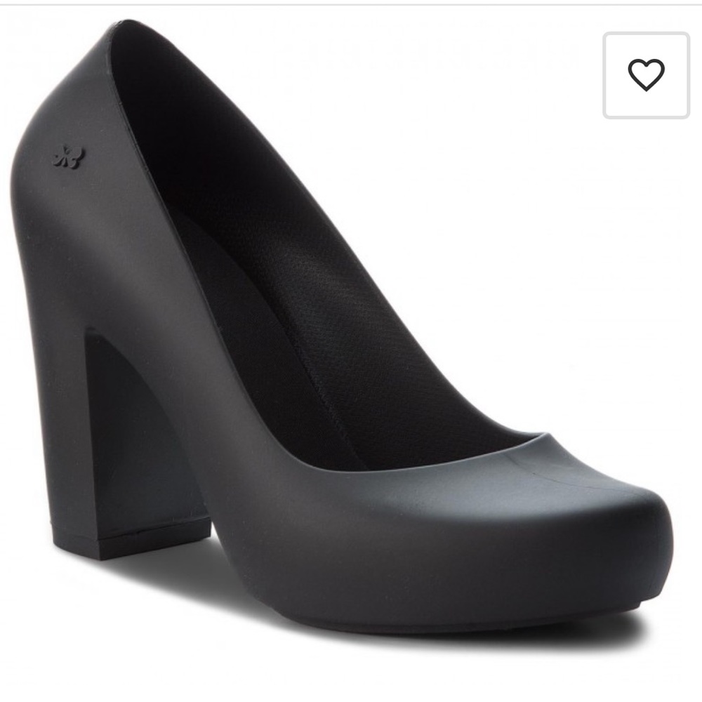 ZAXY
Fever Salto Ad Black